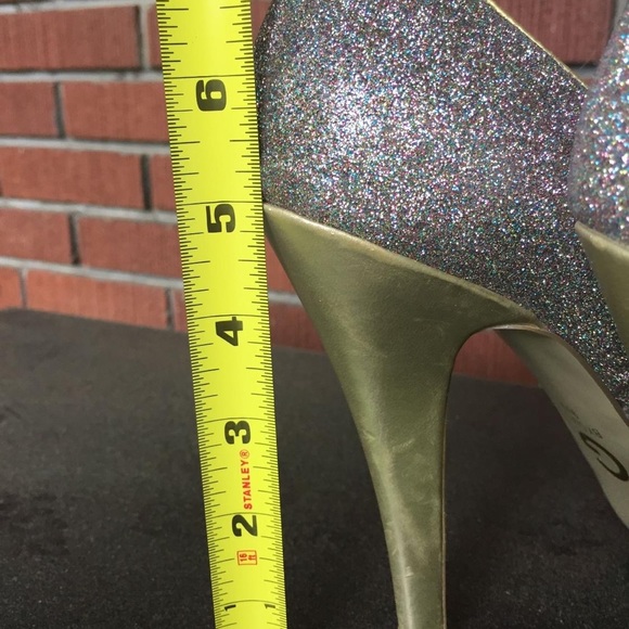 G by Guess high heel shoe - Picture 5 of 5